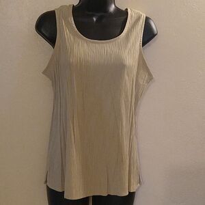 3 For $12 Sale! Islander Top